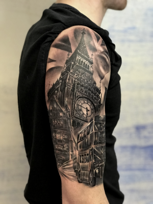London Themed half sleeve
